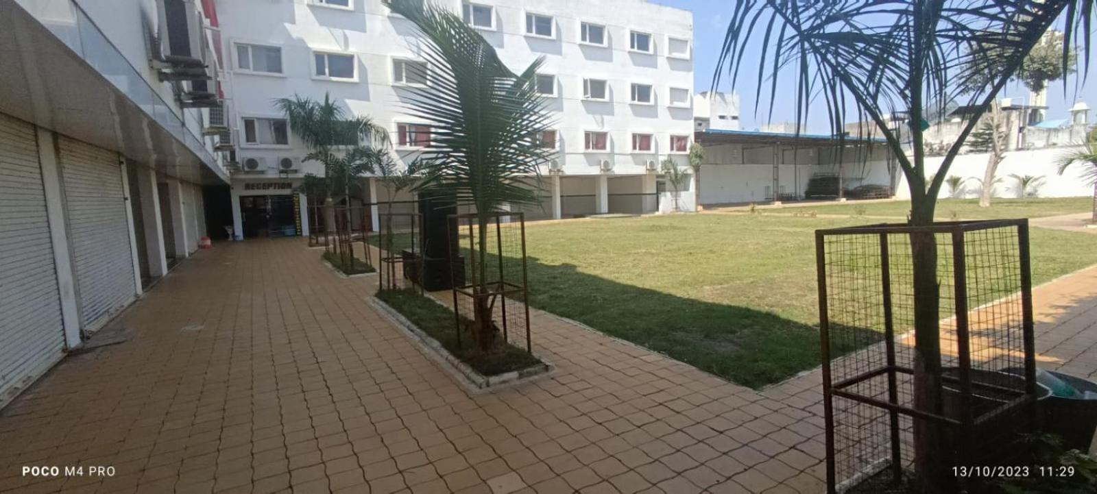 Hotel Shri Vardhan Ujjain Exteriör bild